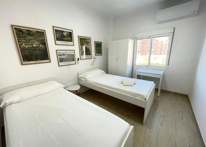 Apartamento Gades Natura a 450 mts playa Victoria Cádiz