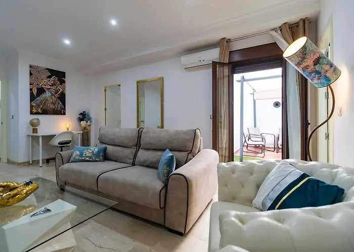 Sh Piluca'S Home. Moderno Apartamento Con Patio Cádiz