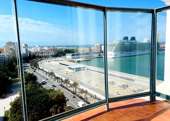 Apartamento Skyline - Penthouse With 50M2 Private Terrace And Stunning Views Cádiz