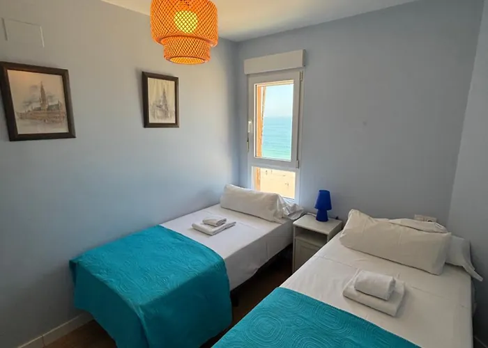 Gaviota Family Home Free Parking By Cadiz4Rentals