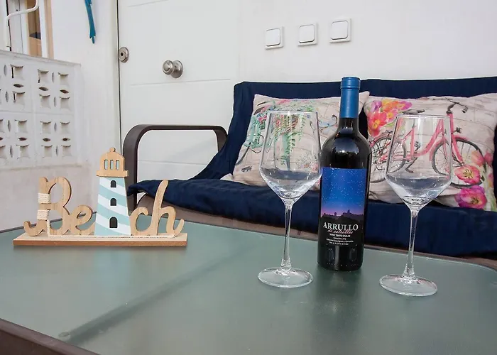 Apartamento Cadizz - El Faro del Manteca - Terraza privada barrio de la Viña - La Caleta