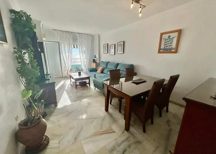 Apartamento GATU Isabel 1ª Línea de playa, terraza con vista al mar, parking opcional Cádiz