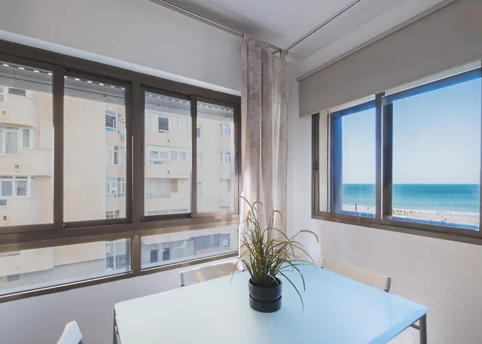 Apartamento playa Victoria Cádiz