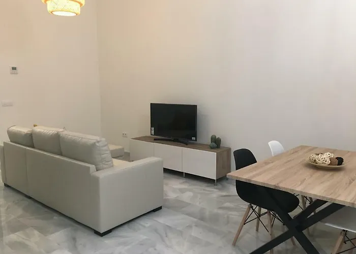 Apartamento nuevo en casa tipo palacio Cádiz